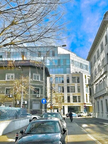 Piata Romana, Dorobanti